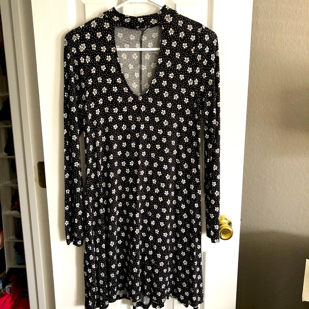 Express black and white floral cotton dress